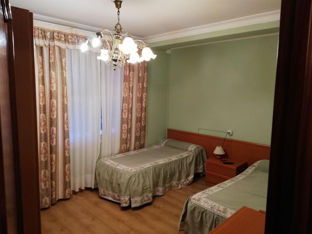 Hostal Restaurante La Cepa Cariño المظهر الخارجي الصورة
