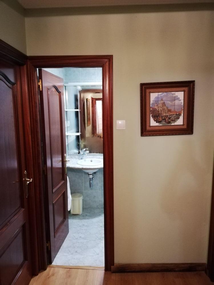 Hostal Restaurante La Cepa Cariño المظهر الخارجي الصورة